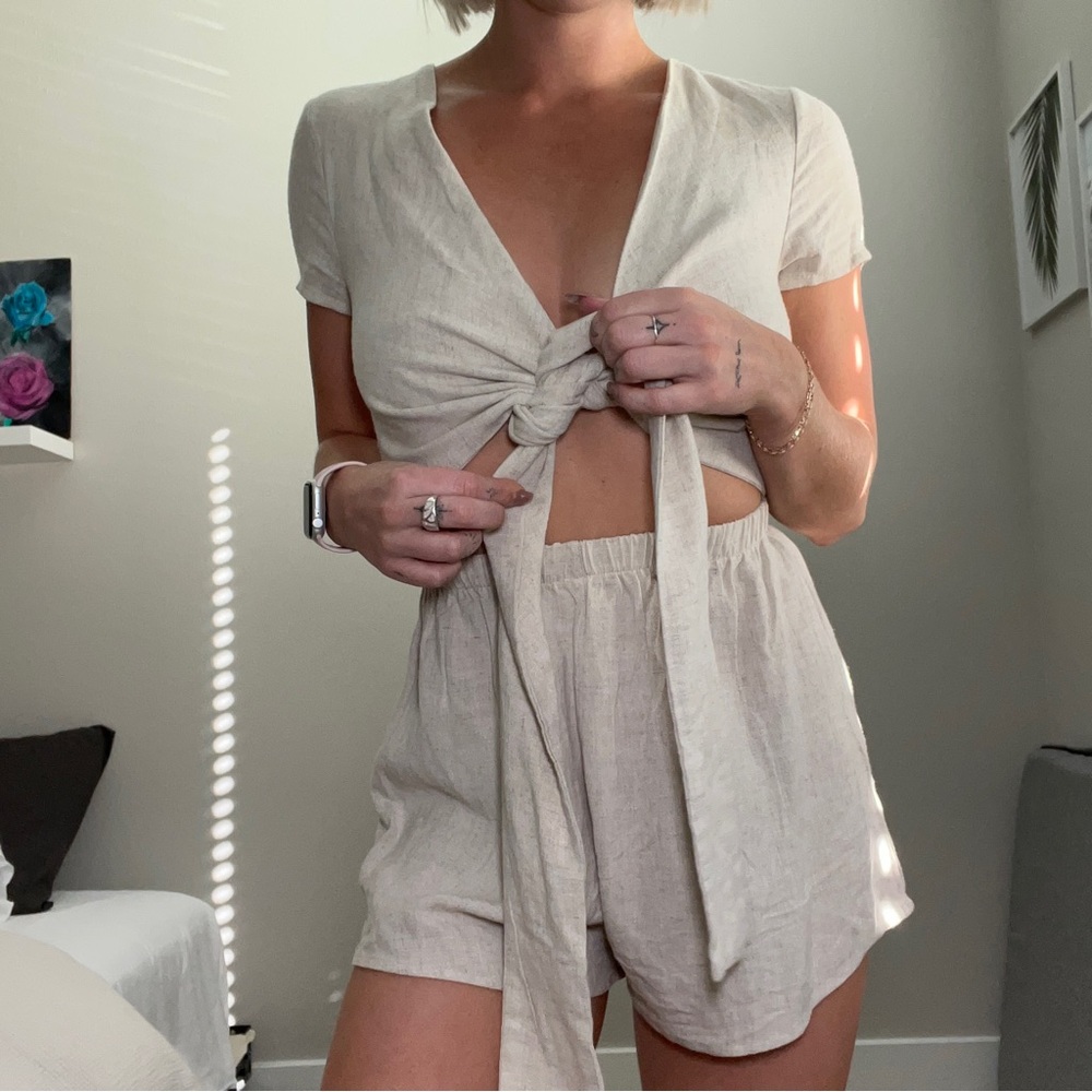 Cutest Princess Polly Linen Romper